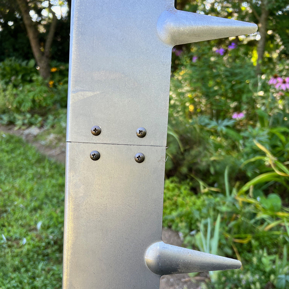 Steel Garden Edging Sections with Ground Spikes