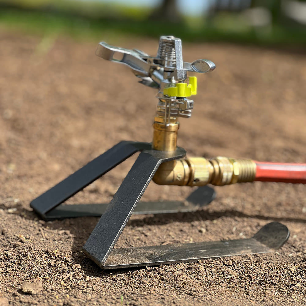 Italian-Made Wide-Area Sprinkler with Metal Sled
