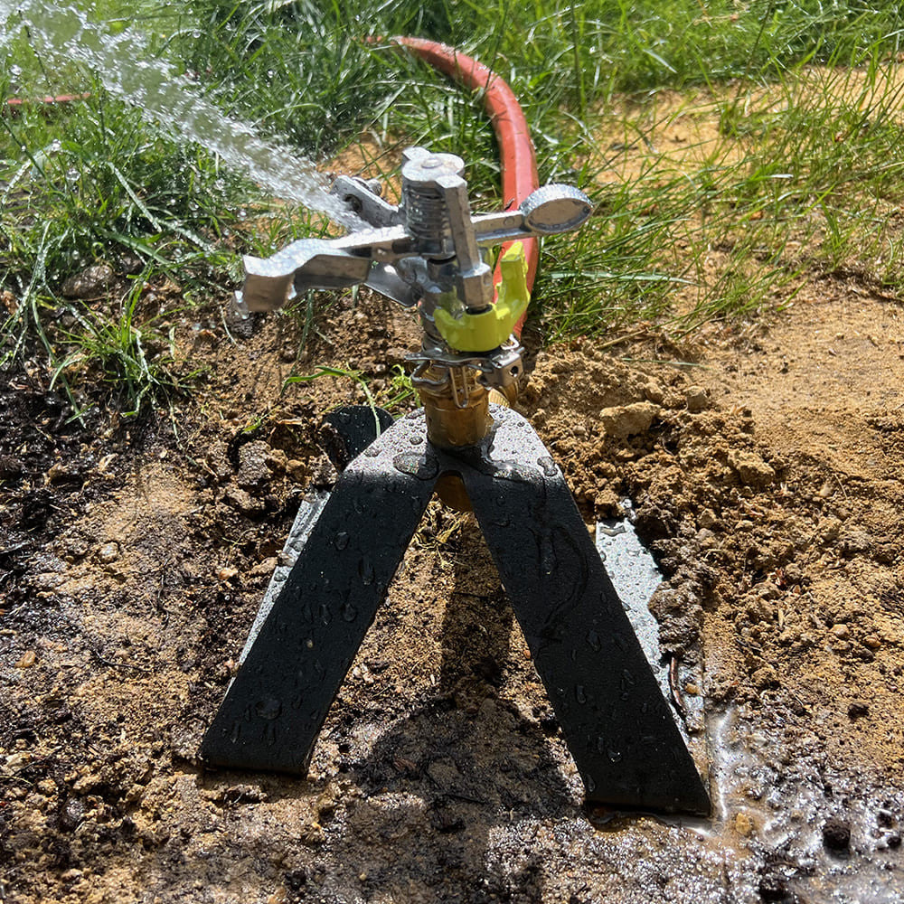 Italian-Made Wide-Area Sprinkler with Metal Sled